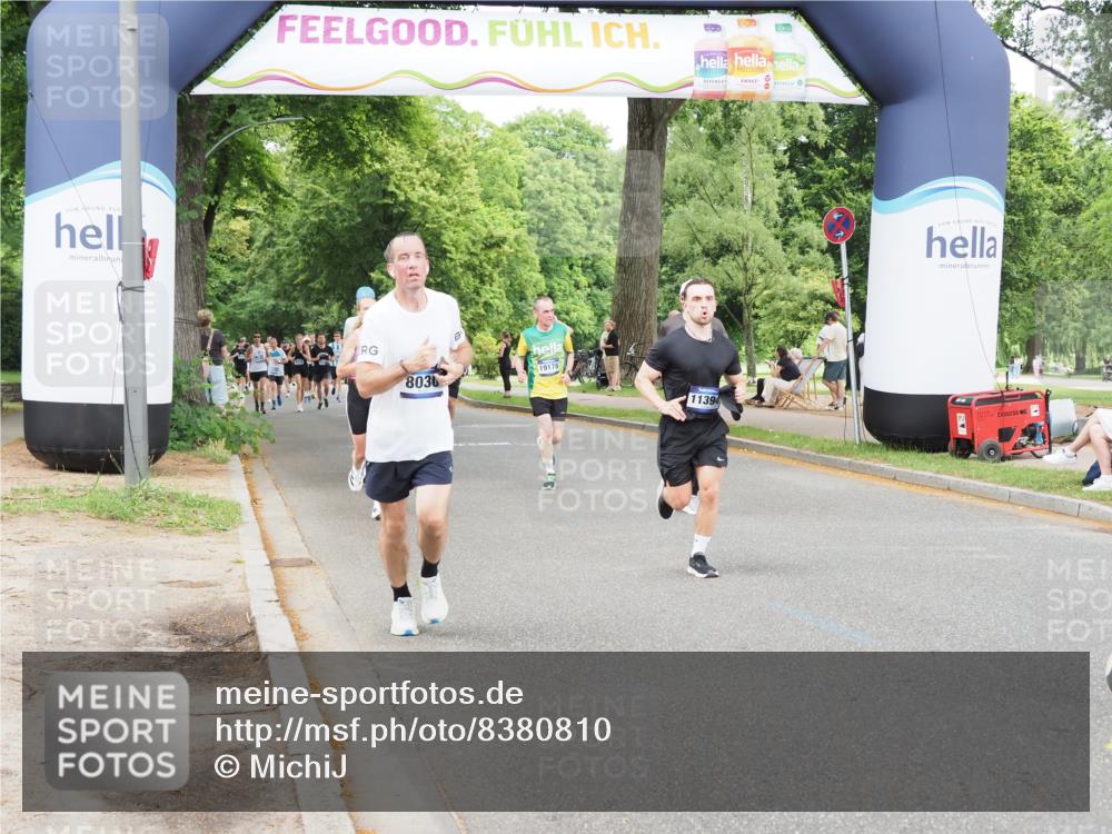 29.06.2025 - hella hamburg halbmarathon MichiJ http://msf.ph/oto/8380810 29.06.2025 10:46:19 Zwischen KM18-KM19 2780, 4986, 6220, 8030, 10488, 11394, 12206, 12261, 12446, 14823, 15232, 15284, 18485, 19160, 19178 meine-sportfotos.de