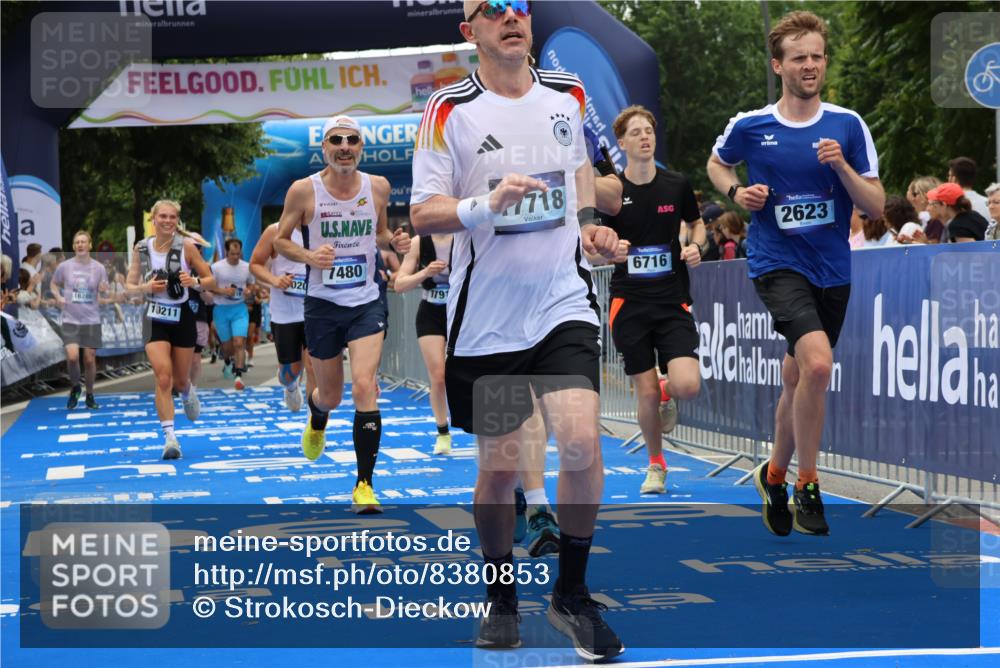 29.06.2025 - hella hamburg halbmarathon Strokosch-Dieckow http://msf.ph/oto/8380853 29.06.2025 10:47:11 Ziel 1460, 2623, 4093, 6134, 6168, 6203, 6373, 6700, 6716, 7480, 7908, 10208, 10211, 12579, 13007, 13672, 15684, 16286, 17718, 17915, 18856 meine-sportfotos.de