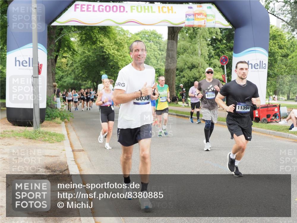 29.06.2025 - hella hamburg halbmarathon MichiJ http://msf.ph/oto/8380885 29.06.2025 10:46:19 Zwischen KM18-KM19 2780, 4986, 6220, 8030, 10488, 11394, 12206, 12261, 12446, 14823, 15232, 15284, 18485, 19160, 19178 meine-sportfotos.de