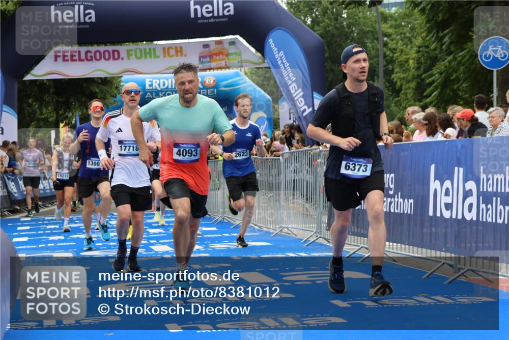 29.06.2025 - hella hamburg halbmarathon Strokosch-Dieckow http://msf.ph/oto/8381012 29.06.2025 10:47:09 Ziel 1460, 2623, 4093, 5472, 6134, 6373, 6700, 6716, 7480, 7908, 9794, 10208, 10211, 12579, 13007, 13672, 15684, 16286, 17718, 17915, 18856 meine-sportfotos.de
