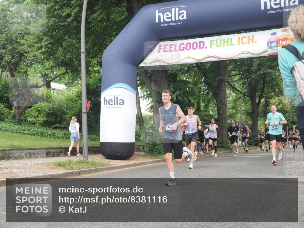 29.06.2025 - hella hamburg halbmarathon KatJ http://msf.ph/oto/8381116 29.06.2025 10:25:13 Zwischen KM18-KM19  meine-sportfotos.de