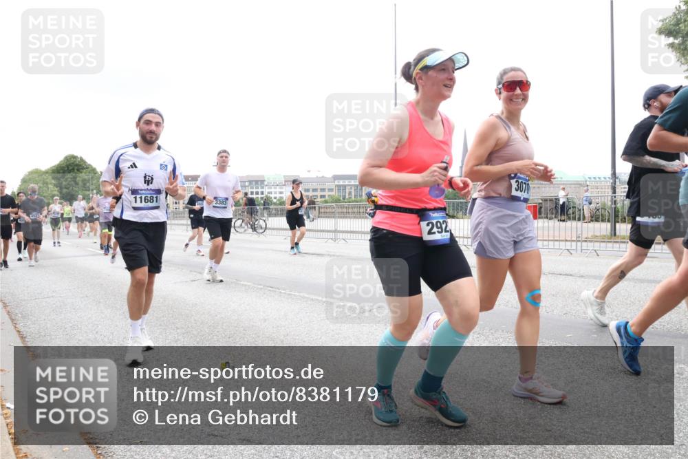 29.06.2025 - hella hamburg halbmarathon Lena Gebhardt http://msf.ph/oto/8381179 29.06.2025 10:49:30 Lombardsbrücke 11681, 3383, 292, 3070, 1040, 1041, 1525, 1625, 1805, 1888, 2067, 2395, 2466, 2527, 2541, 2668, 2713, 2862, 2927, 2997, 3070, 3086, 3183, 3232, 3253, 3383, 3943, 4403, 4525, 4527, 4589, 4769, 4809, 5076, 5106, 5118, 5463, 5552, 5694, 6191, 6694, 6979, 6989, 7301, 7305, 7339, 7366, 7650, 7679, 7931, 7936, 8549, 9162, 9245, 9261, 9341, 9359, 10033, 10038, 10130, 10333, 10403, 10479, 10704, 10782, 10785, 11031, 11192, 11558, 11631, 12388, 13764 meine-sportfotos.de