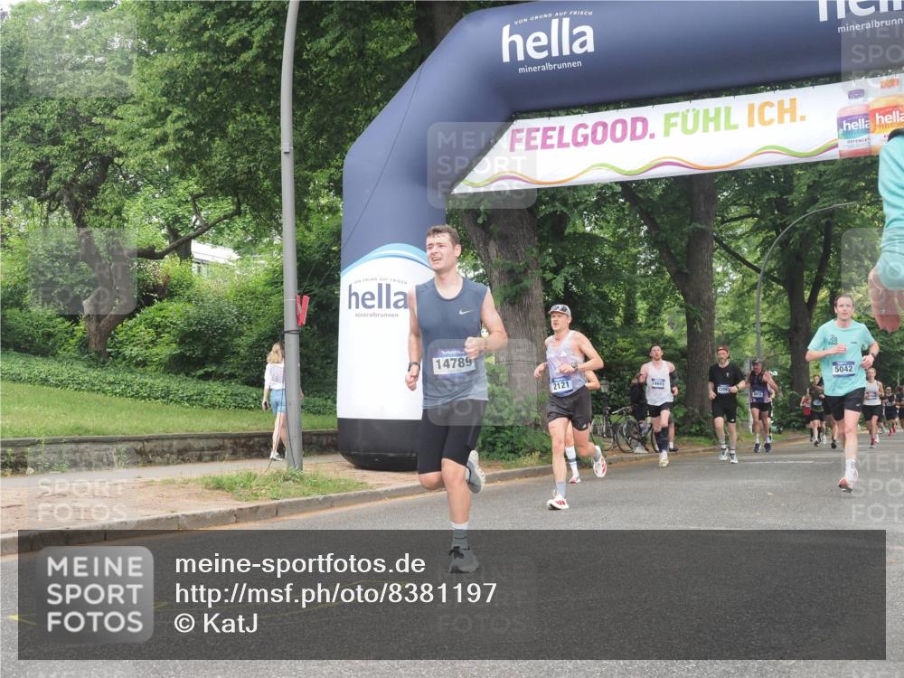 29.06.2025 - hella hamburg halbmarathon KatJ http://msf.ph/oto/8381197 29.06.2025 10:25:13 Zwischen KM18-KM19  meine-sportfotos.de