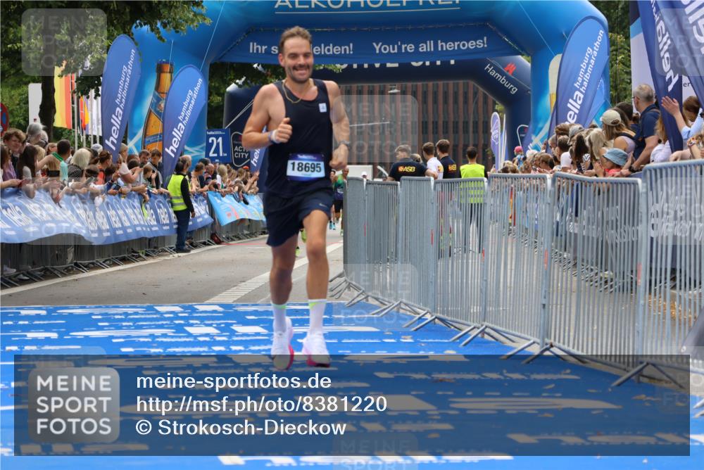 29.06.2025 - hella hamburg halbmarathon Strokosch-Dieckow http://msf.ph/oto/8381220 29.06.2025 10:24:18 Ziel 5612, 6816, 7331, 18695 meine-sportfotos.de