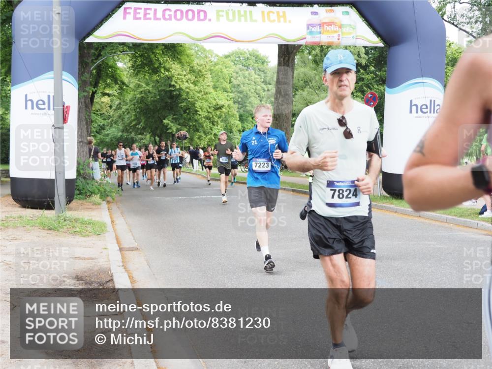 29.06.2025 - hella hamburg halbmarathon MichiJ http://msf.ph/oto/8381230 29.06.2025 10:46:22 Zwischen KM18-KM19 4986, 7031, 7223, 7824, 8030, 8509, 10488, 11394, 12446, 14823, 15284, 18485, 19160, 19178 meine-sportfotos.de