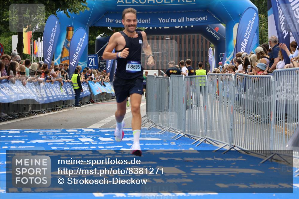 29.06.2025 - hella hamburg halbmarathon Strokosch-Dieckow http://msf.ph/oto/8381271 29.06.2025 10:24:18 Ziel 5612, 6816, 7331, 18695 meine-sportfotos.de