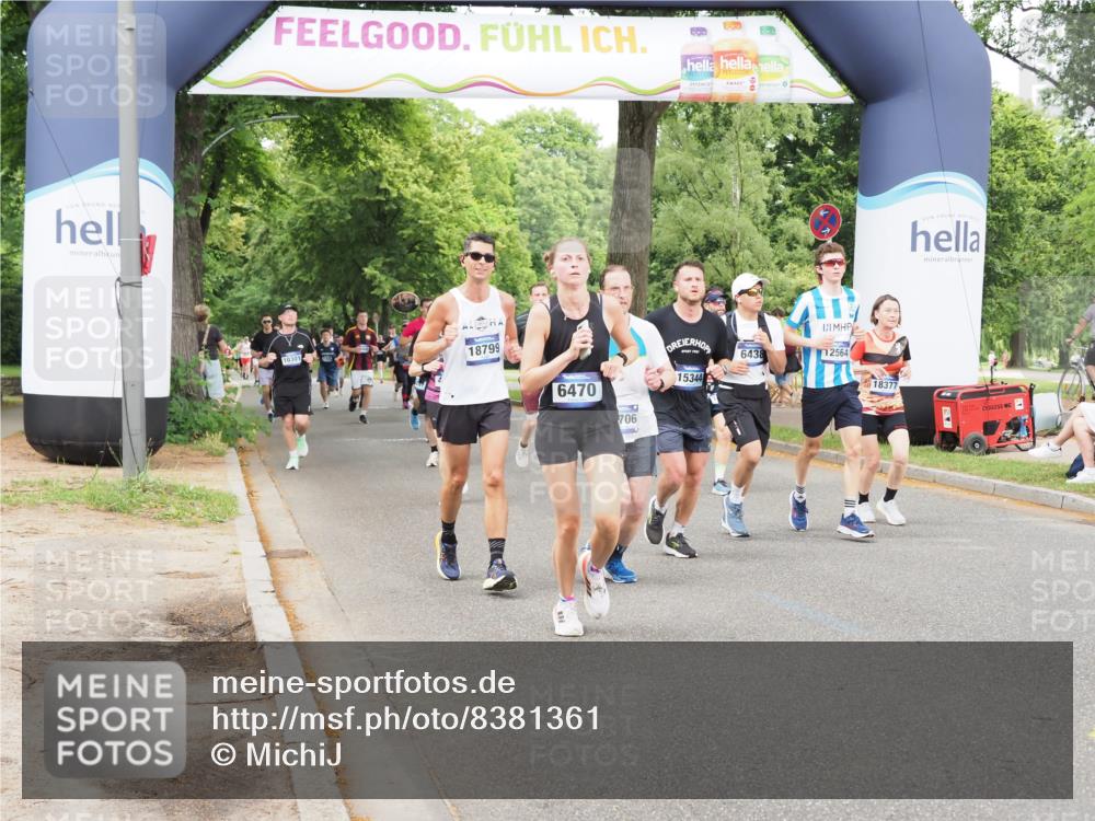 29.06.2025 - hella hamburg halbmarathon MichiJ http://msf.ph/oto/8381361 29.06.2025 10:46:29 Zwischen KM18-KM19 6438, 6470, 7031, 7223, 7824, 8326, 8509, 12564, 12736, 13706, 14732, 15344, 16530, 17814, 18377, 18799 meine-sportfotos.de