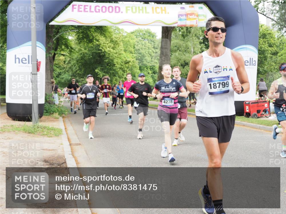 29.06.2025 - hella hamburg halbmarathon MichiJ http://msf.ph/oto/8381475 29.06.2025 10:46:31 Zwischen KM18-KM19 4238, 6033, 6438, 6470, 8326, 12564, 12736, 13706, 14732, 15344, 16530, 17814, 18377, 18799 meine-sportfotos.de
