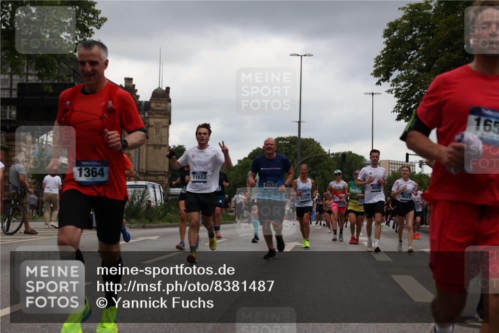 29.06.2025 - hella hamburg halbmarathon Yannick Fuchs http://msf.ph/oto/8381487 29.06.2025 10:54:52 20KM 1188, 1364, 1414, 1453, 1653, 2322, 2323, 2661, 3698, 5602, 5603, 5775, 6033, 6201, 6487, 6708, 6754, 6757, 6921, 7006, 7065, 7306, 7636, 7759, 7761, 8421, 8662, 8923, 9020, 9021, 9984, 10534, 11623, 11702, 11782, 12491, 13459, 13516, 13589, 15269, 16621, 17145, 17226, 17951, 17952, 18133, 18757, 19117, 19146, 19242 meine-sportfotos.de