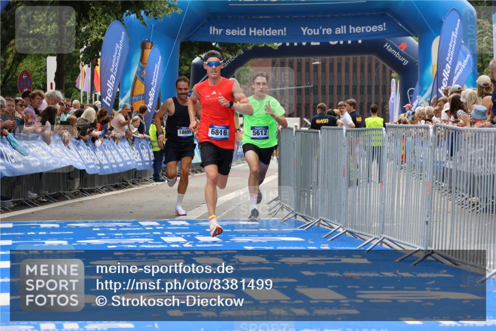 29.06.2025 - hella hamburg halbmarathon Strokosch-Dieckow http://msf.ph/oto/8381499 29.06.2025 10:24:15 Ziel 5612, 6816, 7331, 18569, 18695 meine-sportfotos.de