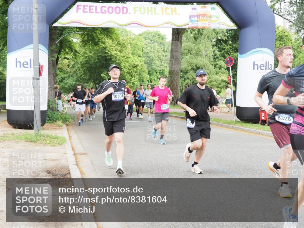 29.06.2025 - hella hamburg halbmarathon MichiJ http://msf.ph/oto/8381604 29.06.2025 10:46:32 Zwischen KM18-KM19 4238, 6033, 6438, 6470, 8326, 10281, 10301, 11041, 12564, 12736, 13706, 14732, 15344, 17814, 18377, 18799 meine-sportfotos.de