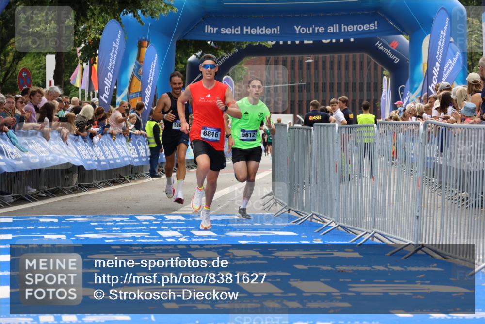 29.06.2025 - hella hamburg halbmarathon Strokosch-Dieckow http://msf.ph/oto/8381627 29.06.2025 10:24:15 Ziel 5612, 6816, 7331, 18569, 18695 meine-sportfotos.de