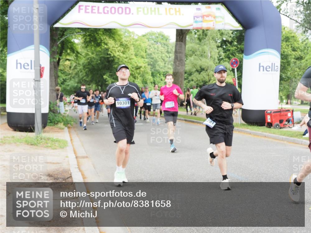 29.06.2025 - hella hamburg halbmarathon MichiJ http://msf.ph/oto/8381658 29.06.2025 10:46:33 Zwischen KM18-KM19 4238, 6033, 6438, 6470, 8326, 10281, 10301, 11041, 12564, 12736, 13706, 14732, 15344, 17814, 18377, 18799 meine-sportfotos.de