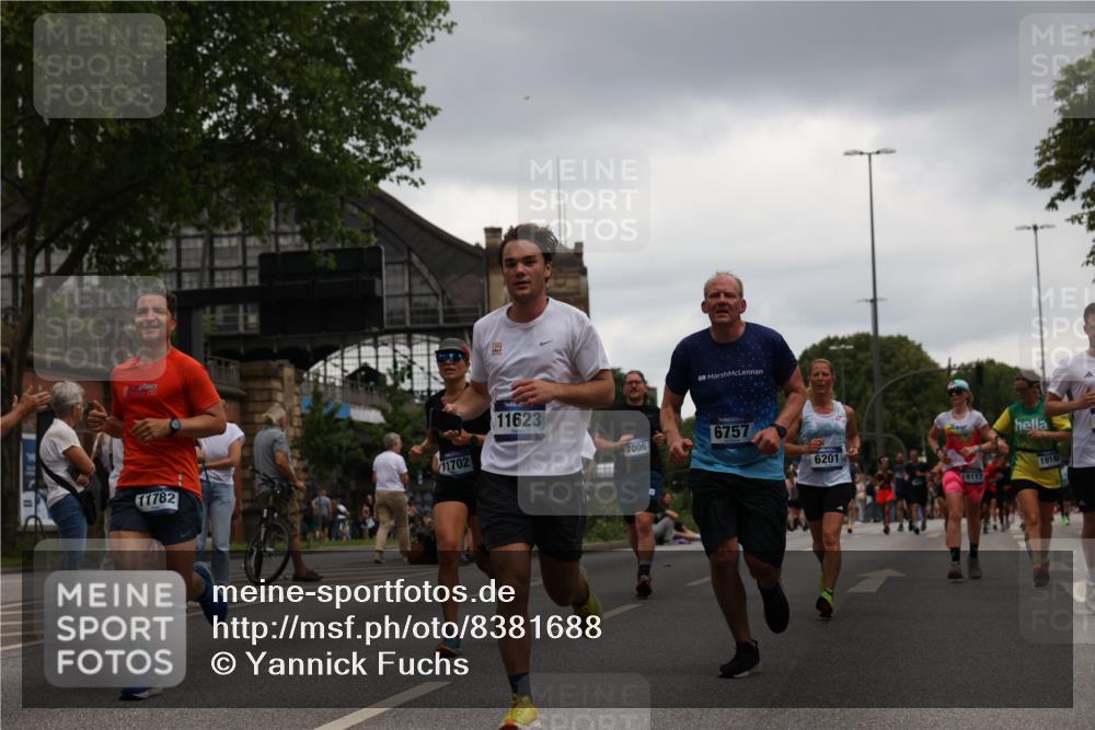 29.06.2025 - hella hamburg halbmarathon Yannick Fuchs http://msf.ph/oto/8381688 29.06.2025 10:54:53 20KM 1188, 1364, 1414, 1453, 1653, 2322, 2323, 2661, 3698, 5602, 5603, 5775, 6033, 6201, 6487, 6708, 6754, 6757, 6921, 7006, 7065, 7306, 7636, 7759, 7761, 8662, 9020, 9021, 9984, 10534, 11623, 11702, 11782, 13459, 13516, 15269, 16621, 17145, 17226, 17951, 17952, 18133, 18757, 19117, 19146, 19242 meine-sportfotos.de