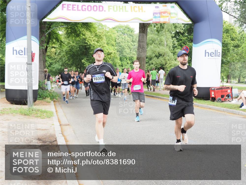 29.06.2025 - hella hamburg halbmarathon MichiJ http://msf.ph/oto/8381690 29.06.2025 10:46:33 Zwischen KM18-KM19 4238, 6033, 6438, 6470, 8326, 10281, 10301, 11041, 12564, 12736, 13706, 14732, 15344, 17814, 18377, 18799 meine-sportfotos.de