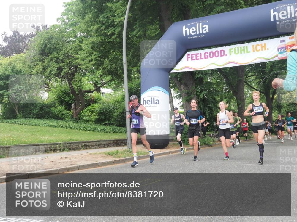 29.06.2025 - hella hamburg halbmarathon KatJ http://msf.ph/oto/8381720 29.06.2025 10:25:19 Zwischen KM18-KM19 1385, 2121, 2399, 5042, 6915, 6993 meine-sportfotos.de