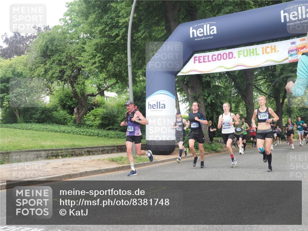 29.06.2025 - hella hamburg halbmarathon KatJ http://msf.ph/oto/8381748 29.06.2025 10:25:19 Zwischen KM18-KM19 1385, 2121, 2399, 5042, 6915, 6993 meine-sportfotos.de