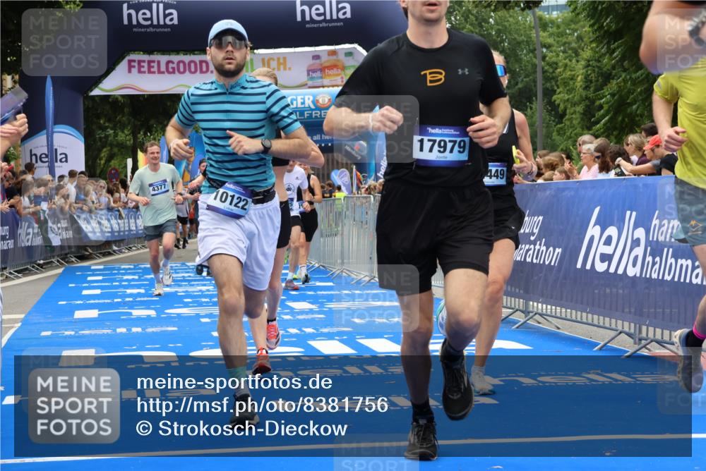 29.06.2025 - hella hamburg halbmarathon Strokosch-Dieckow http://msf.ph/oto/8381756 29.06.2025 10:46:59 Ziel 1139, 1460, 1689, 4091, 4377, 5472, 6700, 9794, 10122, 12579, 13728, 14385, 14415, 14449, 14594, 14783, 15825, 16081, 17979 meine-sportfotos.de