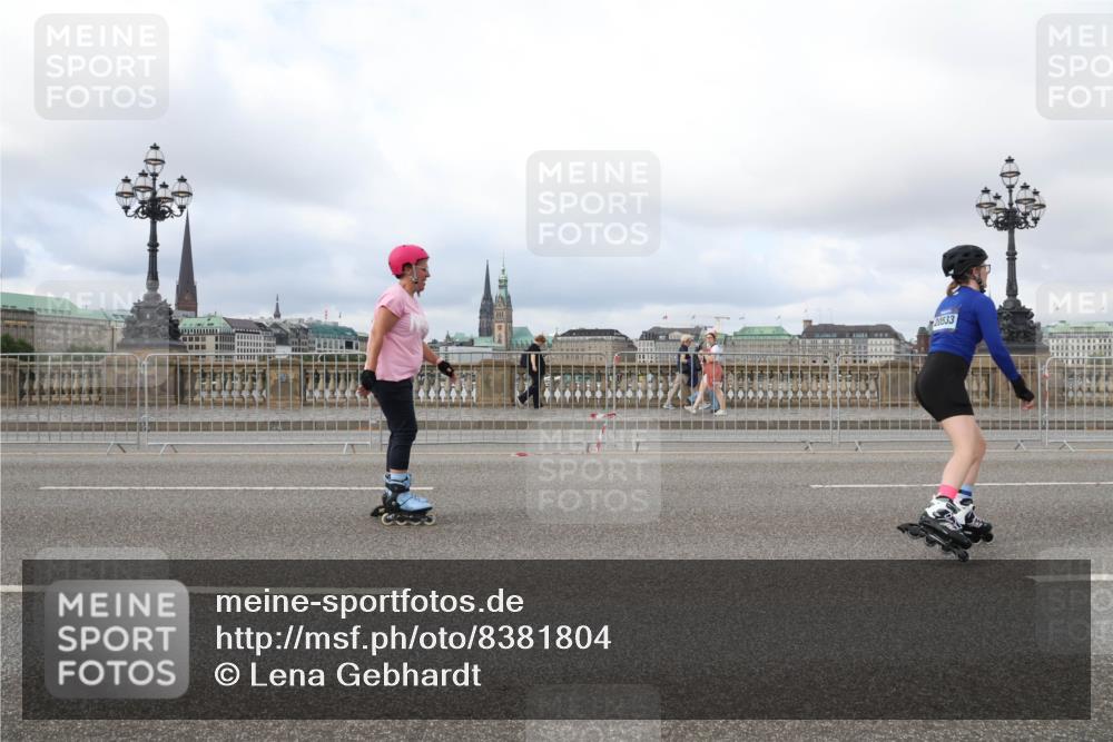 29.06.2025 - hella hamburg halbmarathon Lena Gebhardt http://msf.ph/oto/8381804 29.06.2025 09:15:11 Lombardsbrücke 20533 meine-sportfotos.de