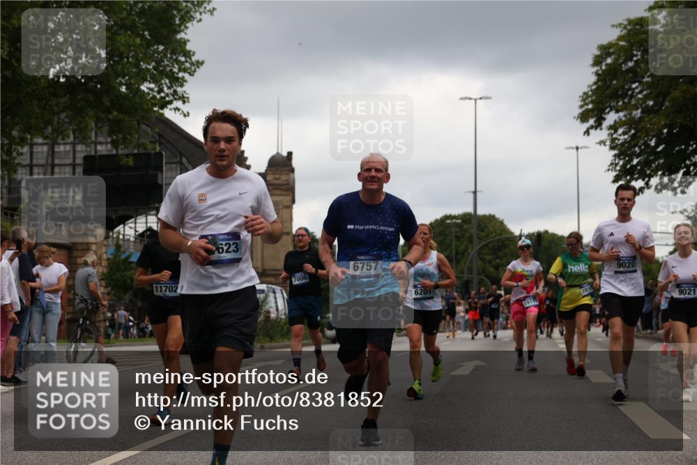 29.06.2025 - hella hamburg halbmarathon Yannick Fuchs http://msf.ph/oto/8381852 29.06.2025 10:54:54 20KM 1188, 1364, 1414, 1453, 1653, 2322, 2323, 2661, 3698, 5602, 5603, 5775, 6033, 6201, 6487, 6708, 6754, 6757, 6921, 7006, 7306, 7636, 7759, 7761, 8662, 9020, 9021, 9611, 9984, 10534, 11623, 11702, 11782, 12789, 12908, 13459, 13516, 15269, 16621, 17145, 17226, 17951, 17952, 18133, 18757, 19117, 19146, 19242 meine-sportfotos.de