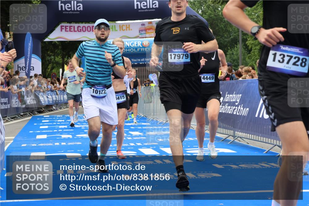 29.06.2025 - hella hamburg halbmarathon Strokosch-Dieckow http://msf.ph/oto/8381856 29.06.2025 10:46:59 Ziel 1139, 1460, 1689, 4091, 4377, 5472, 6700, 9794, 10122, 12579, 13728, 14385, 14415, 14449, 14594, 14783, 15825, 16081, 17979 meine-sportfotos.de