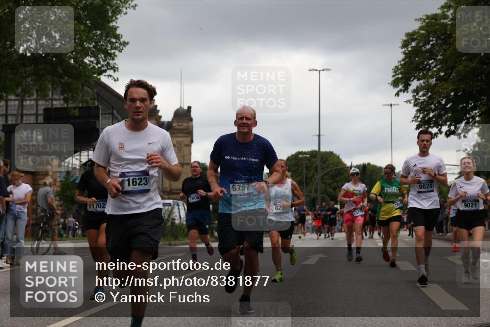 29.06.2025 - hella hamburg halbmarathon Yannick Fuchs http://msf.ph/oto/8381877 29.06.2025 10:54:54 20KM 1188, 1364, 1414, 1453, 1653, 2322, 2323, 2661, 3698, 5602, 5603, 5775, 6033, 6201, 6487, 6708, 6754, 6757, 6921, 7006, 7306, 7636, 7759, 7761, 8662, 9020, 9021, 9611, 9984, 10534, 11623, 11702, 11782, 12789, 12908, 13459, 13516, 15269, 16621, 17145, 17226, 17951, 17952, 18133, 18757, 19117, 19146, 19242 meine-sportfotos.de