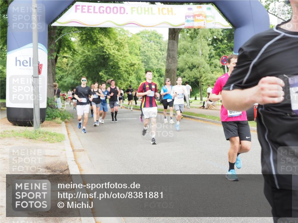 29.06.2025 - hella hamburg halbmarathon MichiJ http://msf.ph/oto/8381881 29.06.2025 10:46:34 Zwischen KM18-KM19 4238, 6033, 6438, 6754, 8326, 10281, 10301, 11041, 12564, 12736, 13706, 14732, 15344, 17814, 18377, 18727 meine-sportfotos.de