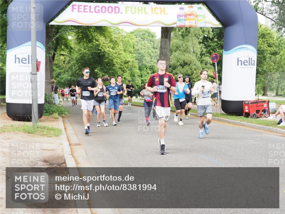 29.06.2025 - hella hamburg halbmarathon MichiJ http://msf.ph/oto/8381994 29.06.2025 10:46:35 Zwischen KM18-KM19 2730, 4238, 6033, 6087, 6438, 6754, 8326, 10281, 10301, 11041, 11935, 12564, 13706, 14732, 15344, 17814, 18377, 18727, 18855 meine-sportfotos.de