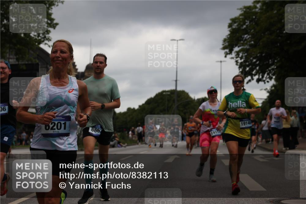 29.06.2025 - hella hamburg halbmarathon Yannick Fuchs http://msf.ph/oto/8382113 29.06.2025 10:54:56 20KM 1188, 1364, 1414, 1453, 1653, 1823, 2322, 2323, 2426, 2661, 3698, 5602, 5603, 5775, 6201, 6487, 6708, 6754, 6757, 6921, 7006, 7250, 7306, 7636, 7759, 7761, 8483, 8662, 9020, 9021, 9611, 9984, 10295, 10534, 11623, 11702, 11782, 12789, 12908, 13459, 13516, 15269, 16621, 17145, 17226, 17951, 17952, 18133, 18757, 19117, 19146, 19242 meine-sportfotos.de
