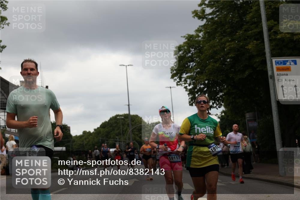 29.06.2025 - hella hamburg halbmarathon Yannick Fuchs http://msf.ph/oto/8382143 29.06.2025 10:54:56 20KM 1188, 1364, 1414, 1453, 1653, 1823, 2322, 2323, 2426, 2661, 3698, 5602, 5603, 5775, 6201, 6487, 6708, 6754, 6757, 6921, 7006, 7250, 7306, 7636, 7759, 7761, 8483, 8662, 9020, 9021, 9611, 9984, 10295, 10534, 11623, 11702, 11782, 12789, 12908, 13459, 13516, 15269, 16621, 17145, 17226, 17951, 17952, 18133, 18757, 19117, 19146, 19242 meine-sportfotos.de