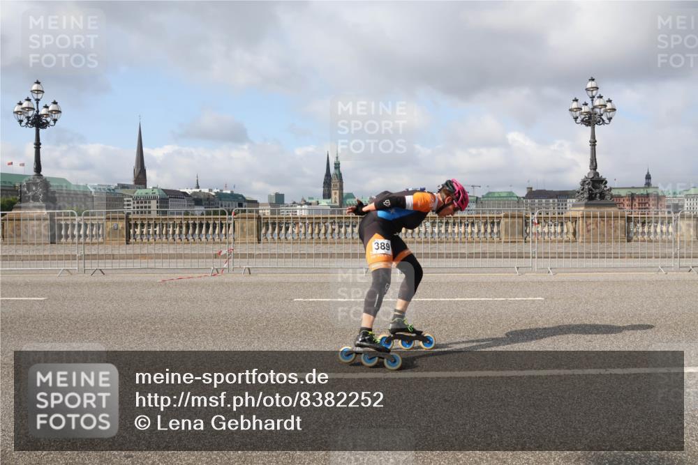 29.06.2025 - hella hamburg halbmarathon Lena Gebhardt http://msf.ph/oto/8382252 29.06.2025 08:52:25 Lombardsbrücke 389 meine-sportfotos.de