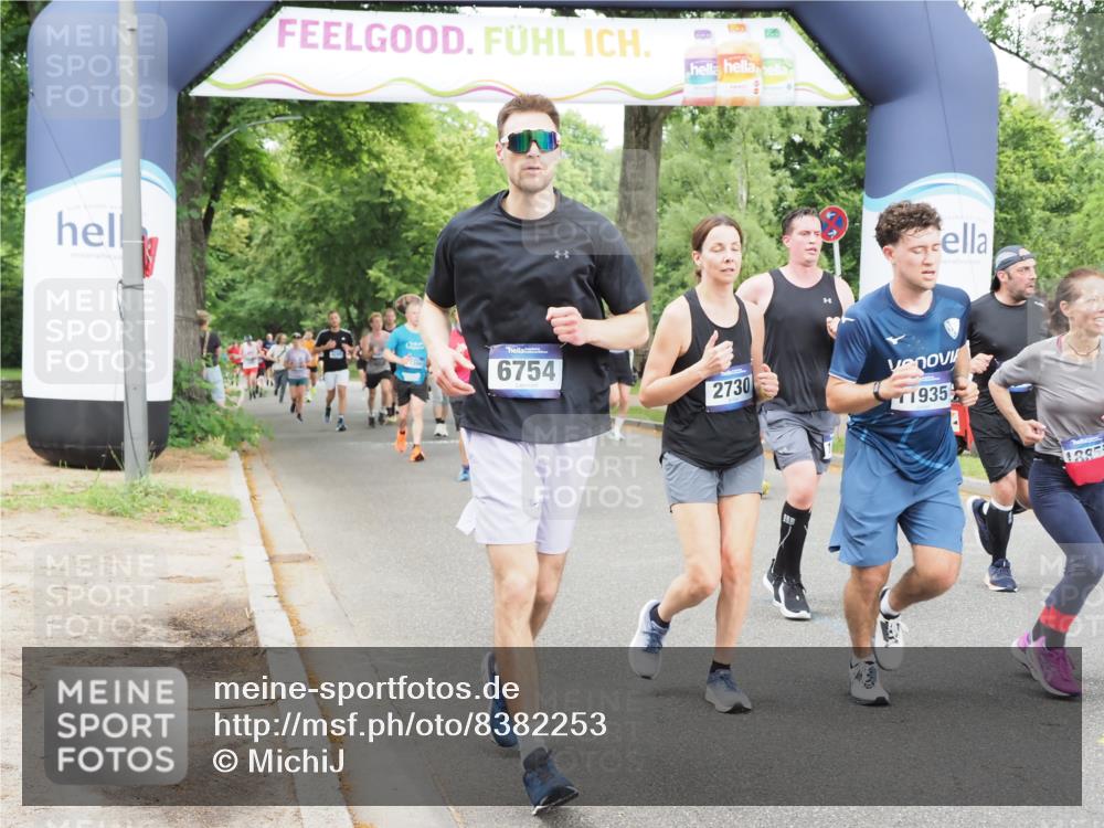 29.06.2025 - hella hamburg halbmarathon MichiJ http://msf.ph/oto/8382253 29.06.2025 10:46:38 Zwischen KM18-KM19 1019, 1544, 2426, 2730, 4238, 6033, 6087, 6754, 9985, 10281, 10301, 11041, 11250, 11935, 18727, 18855 meine-sportfotos.de