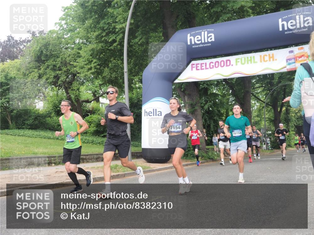 29.06.2025 - hella hamburg halbmarathon KatJ http://msf.ph/oto/8382310 29.06.2025 10:25:23 Zwischen KM18-KM19 1385, 2399, 6915, 7152, 7154 meine-sportfotos.de