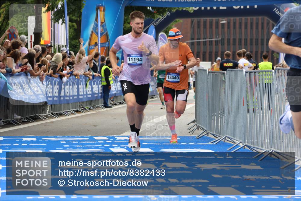 29.06.2025 - hella hamburg halbmarathon Strokosch-Dieckow http://msf.ph/oto/8382433 29.06.2025 10:23:54 Ziel 7963, 9447, 10780, 11194, 12360, 13440, 14753 meine-sportfotos.de