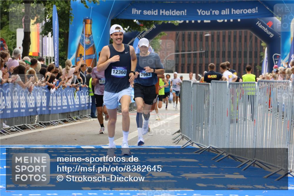 29.06.2025 - hella hamburg halbmarathon Strokosch-Dieckow http://msf.ph/oto/8382645 29.06.2025 10:23:51 Ziel 6699, 7963, 9447, 10780, 11194, 12360, 13440 meine-sportfotos.de