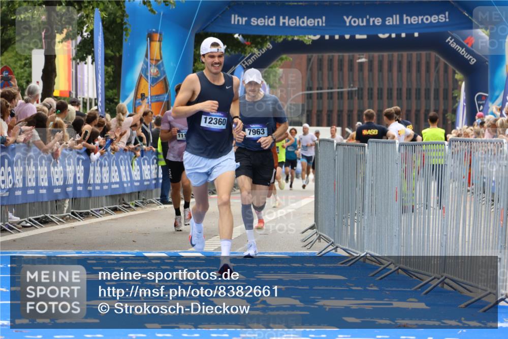 29.06.2025 - hella hamburg halbmarathon Strokosch-Dieckow http://msf.ph/oto/8382661 29.06.2025 10:23:51 Ziel 6699, 7963, 9447, 10780, 11194, 12360, 13440 meine-sportfotos.de