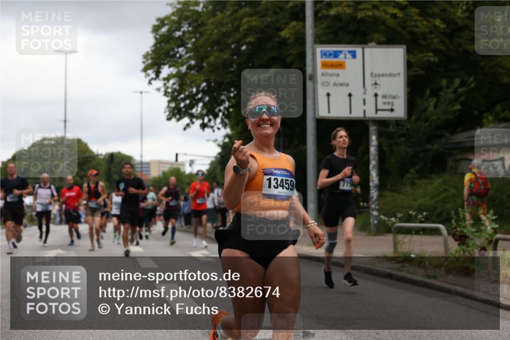 29.06.2025 - hella hamburg halbmarathon Yannick Fuchs http://msf.ph/oto/8382674 29.06.2025 10:55:01 20KM 1188, 1364, 1414, 1453, 1823, 2322, 2323, 2426, 2661, 3698, 5379, 5602, 5603, 5775, 6201, 6674, 6708, 6757, 6921, 7006, 7250, 7306, 7759, 7761, 8177, 8483, 8662, 9020, 9021, 9611, 9984, 10295, 11623, 11702, 11782, 12789, 12908, 13459, 13516, 15269, 16621, 17145, 17181, 17226, 17951, 17952, 18133, 18757, 19117, 19146, 19242 meine-sportfotos.de