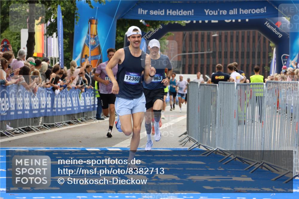 29.06.2025 - hella hamburg halbmarathon Strokosch-Dieckow http://msf.ph/oto/8382713 29.06.2025 10:23:51 Ziel 6699, 7963, 9447, 10780, 11194, 12360, 13440 meine-sportfotos.de