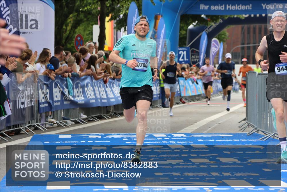 29.06.2025 - hella hamburg halbmarathon Strokosch-Dieckow http://msf.ph/oto/8382883 29.06.2025 10:23:46 Ziel 5301, 6699, 7963, 9151, 9447, 10780, 12360 meine-sportfotos.de