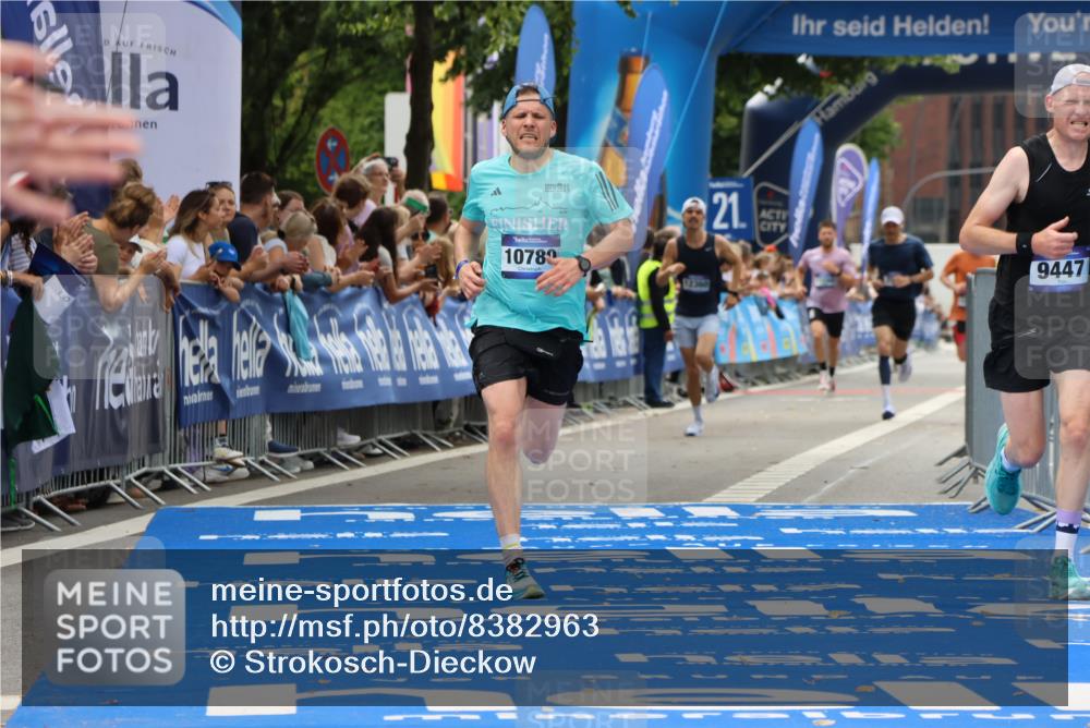 29.06.2025 - hella hamburg halbmarathon Strokosch-Dieckow http://msf.ph/oto/8382963 29.06.2025 10:23:46 Ziel 5301, 6699, 7963, 9151, 9447, 10780, 12360 meine-sportfotos.de
