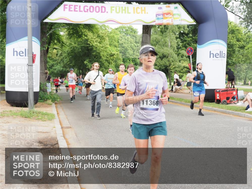29.06.2025 - hella hamburg halbmarathon MichiJ http://msf.ph/oto/8382987 29.06.2025 10:46:47 Zwischen KM18-KM19 3780, 6327, 8481, 9741, 10271, 11366, 11937, 13993, 14471, 14577, 17304, 18063 meine-sportfotos.de