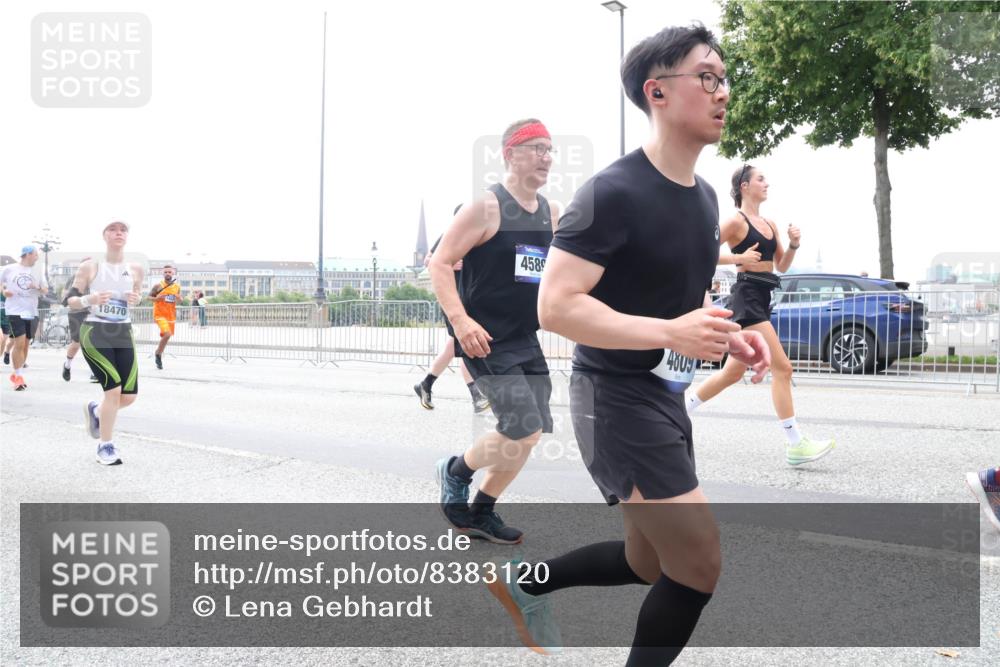 29.06.2025 - hella hamburg halbmarathon Lena Gebhardt http://msf.ph/oto/8383120 29.06.2025 10:49:37 Lombardsbrücke 18470, 4589, 4809, 1040, 1041, 1525, 1625, 1805, 1888, 2067, 2212, 2395, 2466, 2527, 2541, 2668, 2862, 2927, 2997, 3070, 3183, 3232, 3383, 3943, 4403, 4525, 4527, 4589, 4769, 4809, 4870, 5076, 5106, 5463, 5552, 5694, 6191, 6694, 6989, 7301, 7305, 7339, 7366, 7650, 7679, 7931, 7936, 8065, 8549, 9015, 9162, 9245, 9261, 10033, 10038, 10130, 10333, 10403, 10479, 10683, 10704, 10782, 10785, 11558, 11631, 12124, 12388, 13764, 14545, 14692 meine-sportfotos.de