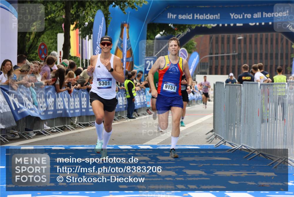 29.06.2025 - hella hamburg halbmarathon Strokosch-Dieckow http://msf.ph/oto/8383206 29.06.2025 10:23:39 Ziel 5301, 6699, 7834, 9151, 16169 meine-sportfotos.de
