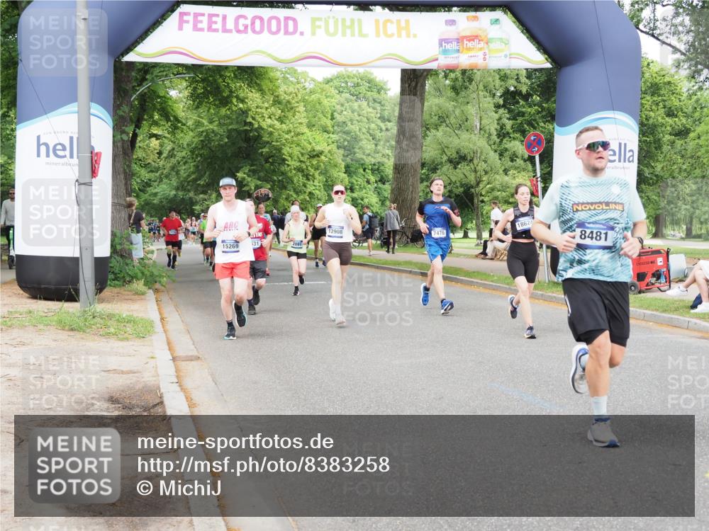 29.06.2025 - hella hamburg halbmarathon MichiJ http://msf.ph/oto/8383258 29.06.2025 10:46:51 Zwischen KM18-KM19 3780, 6327, 7476, 8481, 8531, 9741, 10271, 11366, 13993, 14471, 14577, 14631, 15269, 18063, 18624 meine-sportfotos.de