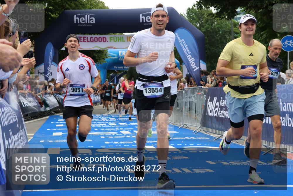 29.06.2025 - hella hamburg halbmarathon Strokosch-Dieckow http://msf.ph/oto/8383272 29.06.2025 10:46:37 Ziel 1920, 1942, 3976, 5459, 6630, 8482, 9051, 9232, 9529, 13525, 13554, 15026, 15133, 15206, 15714, 16175, 17281, 17461, 17743, 17865, 18297, 18882, 19128 meine-sportfotos.de