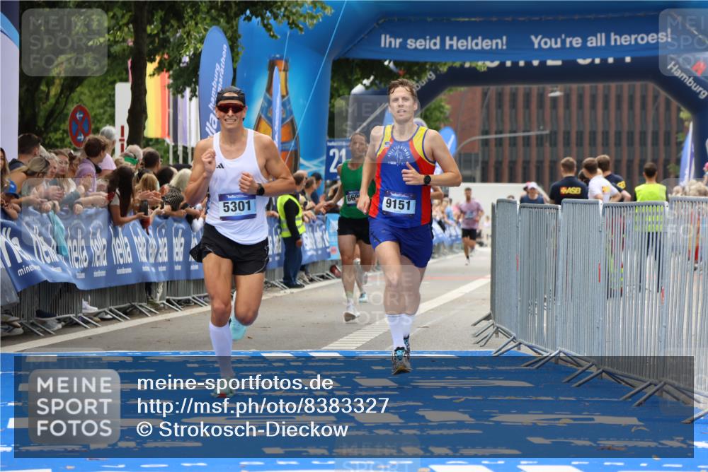 29.06.2025 - hella hamburg halbmarathon Strokosch-Dieckow http://msf.ph/oto/8383327 29.06.2025 10:23:39 Ziel 5301, 6699, 7834, 9151, 16169 meine-sportfotos.de