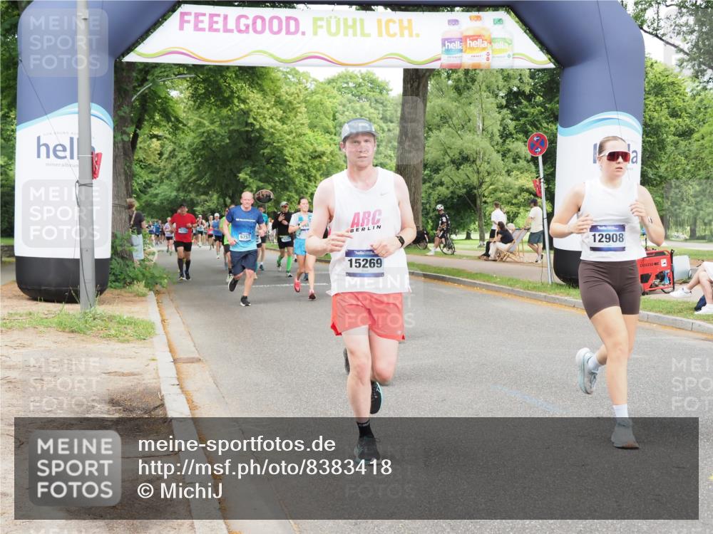 29.06.2025 - hella hamburg halbmarathon MichiJ http://msf.ph/oto/8383418 29.06.2025 10:46:53 Zwischen KM18-KM19 2091, 7476, 8481, 8531, 10271, 12908, 13993, 14631, 15269, 18624, 18701 meine-sportfotos.de