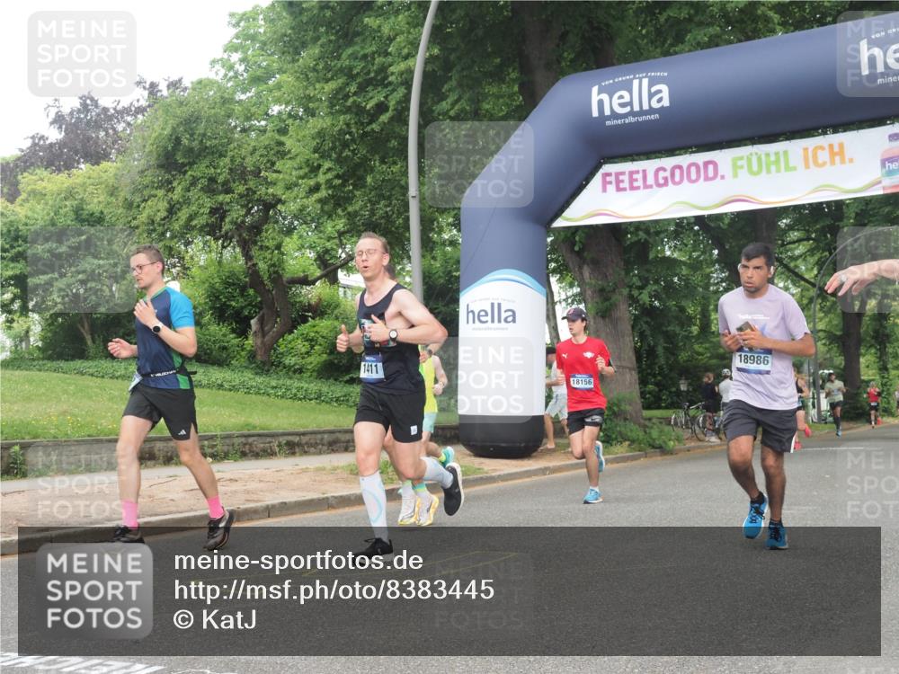 29.06.2025 - hella hamburg halbmarathon KatJ http://msf.ph/oto/8383445 29.06.2025 10:25:32 Zwischen KM18-KM19 1411, 1571, 3959, 5315, 5961, 8362 meine-sportfotos.de