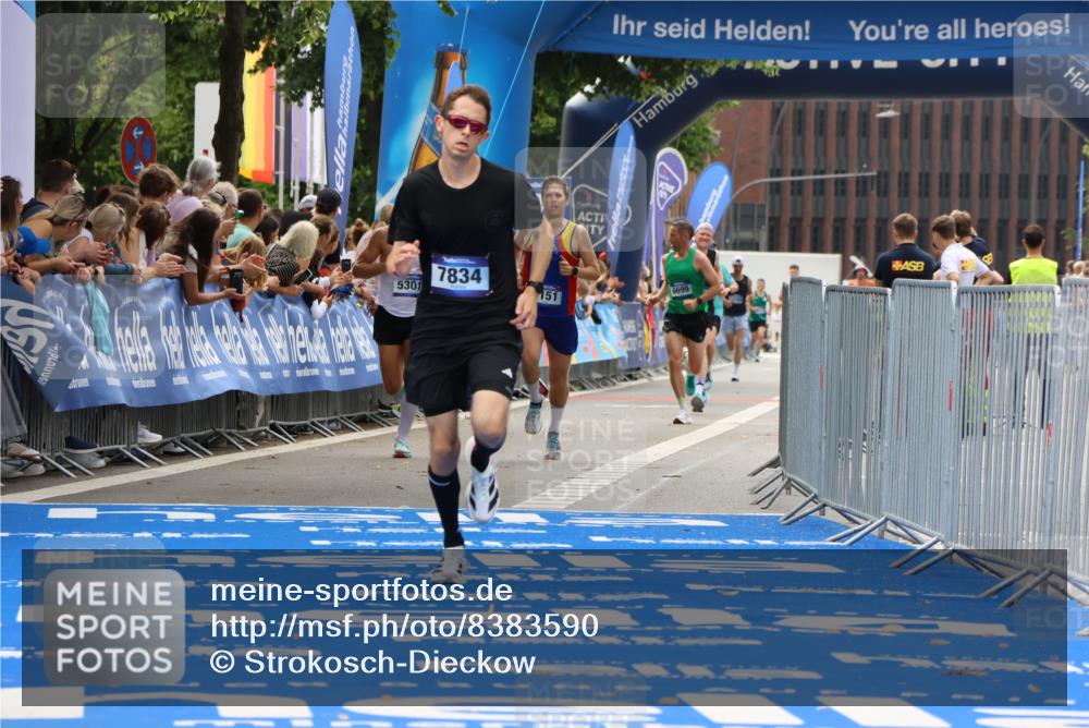 29.06.2025 - hella hamburg halbmarathon Strokosch-Dieckow http://msf.ph/oto/8383590 29.06.2025 10:23:35 Ziel 5301, 7834, 9151, 16169 meine-sportfotos.de
