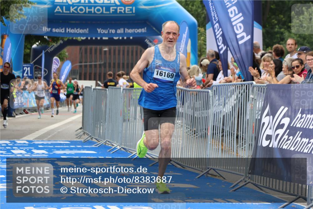 29.06.2025 - hella hamburg halbmarathon Strokosch-Dieckow http://msf.ph/oto/8383687 29.06.2025 10:23:32 Ziel 35, 52, 7834, 9385, 16169, 17771 meine-sportfotos.de